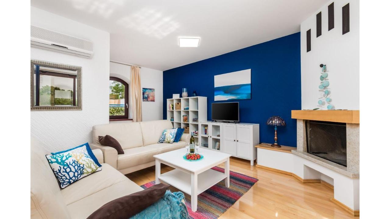 Holiday Home Bellavista Tar-Vabriga Exterior photo